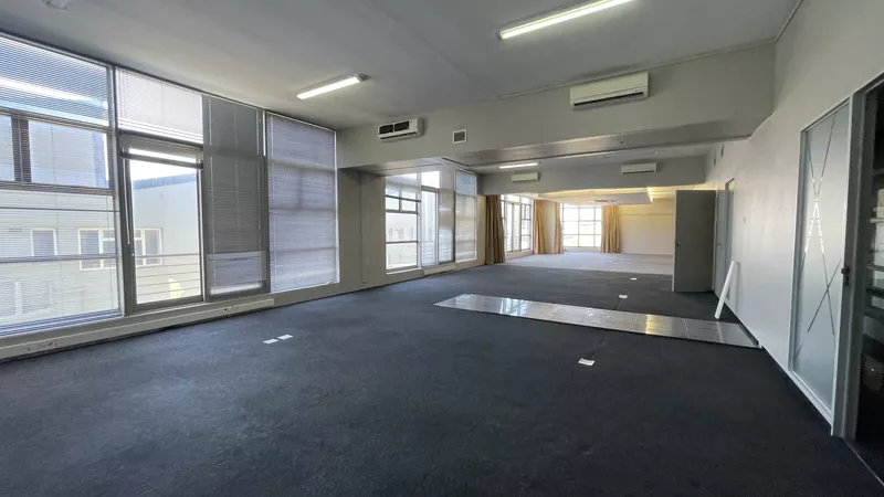 343 m² Office to let in Salt River, Upper East Side (photo 10)