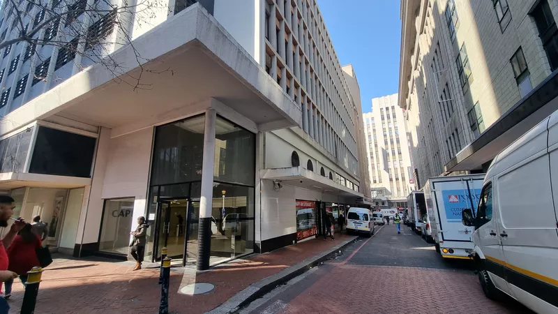 4 380 m² Office to let in Cape Town City Centre/CBD, Union Castle (photo 11)