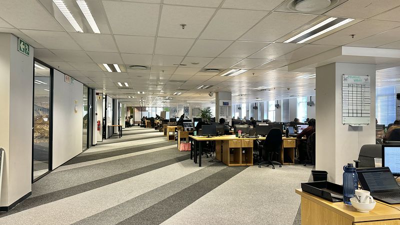 2 775 m² Office to let in Cape Town City Centre/CBD, 11 Adderley Street (photo 2)