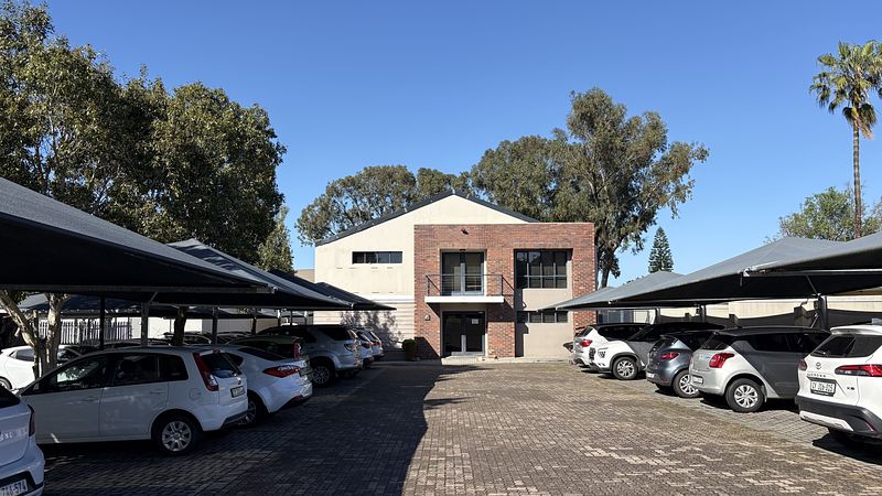 360 m² Office to let in Tyger Valley, Amber Place (photo 10)