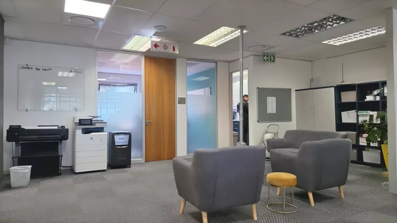 429 m² Office to let in Tygerberg Office Park, Tygerberg Office Park - Plattekloof House (photo 27)