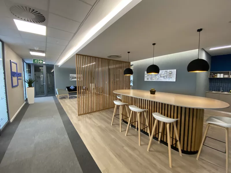400 m² Office to let in Cape Town City Centre/CBD, 35 Lower Long (photo 7)