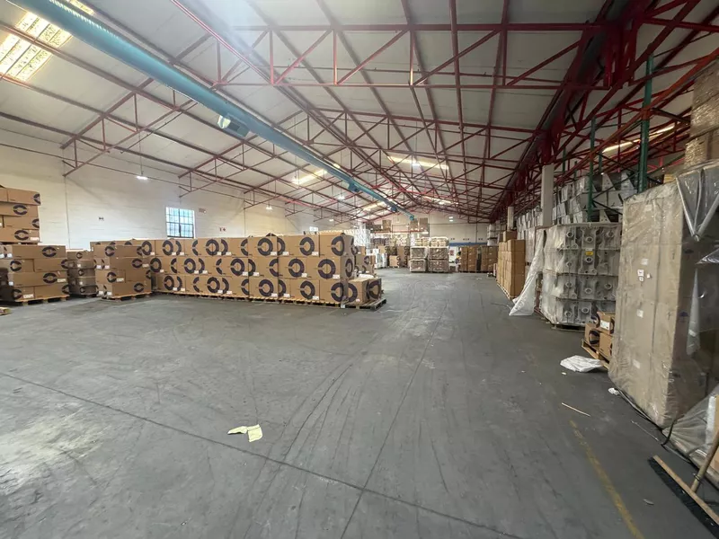1 600 m² Industrial to let in Bellville, 36 Peter Barlow (photo 24)