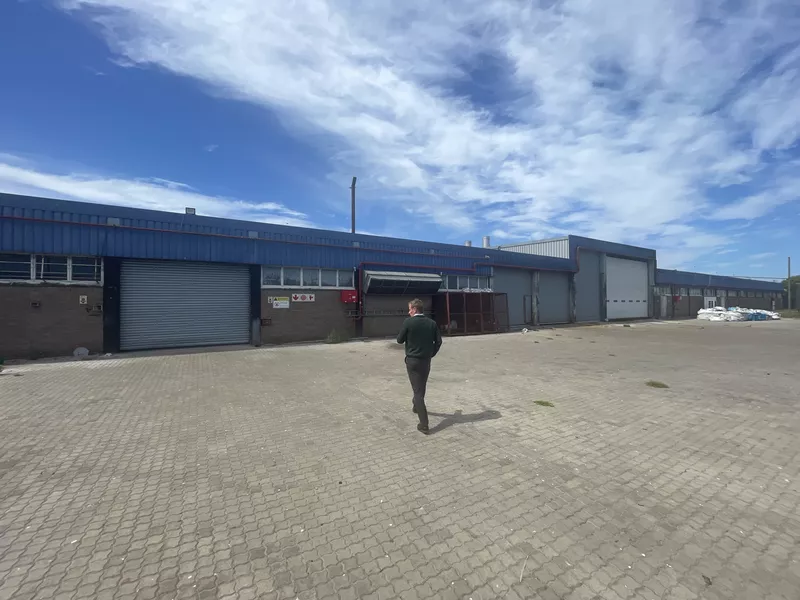 9 500 m² Industrial for sale in Philipi, 1 Rochester Road (photo 4)