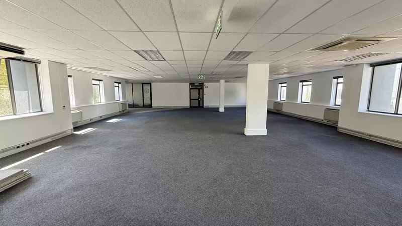 150 m² Office to let in Newlands, Boundary Terraces (PPS House) (photo 11)