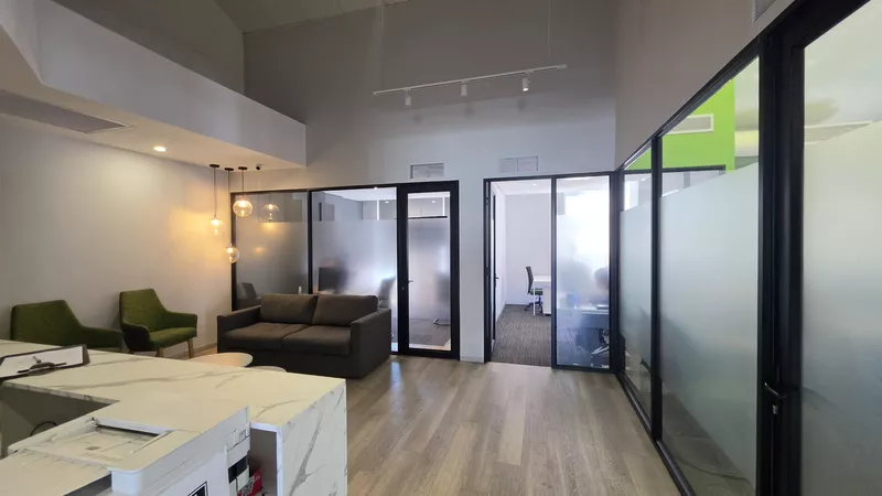 165 m² Office to let in Bridgeways Park, Bridgewater One - Suites (Block C) (photo 16)
