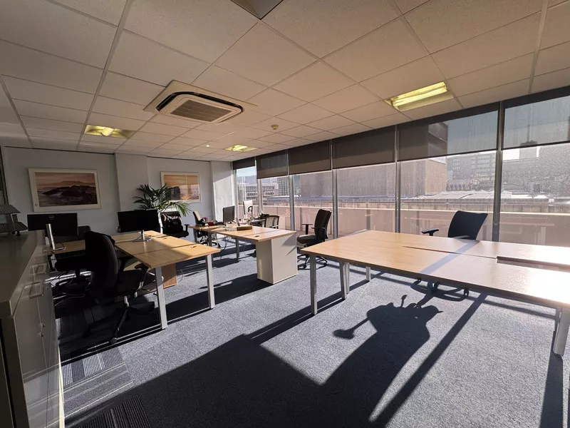 5 030 m² Office to let in Cape Town City Centre/CBD, Oceana House (photo 20)