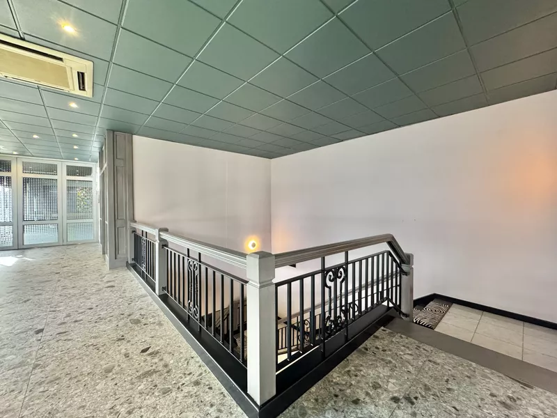 373 m² Office to let in Cape Town City Centre/CBD, North Wharf (photo 5)