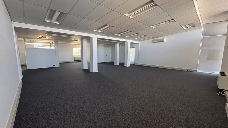 221 m² Office to let in Stellenbosch, 10 Quantum street (photo 11)