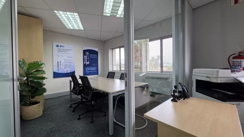 186 m² Office to let in Central Park, The Pavilion (photo 29)