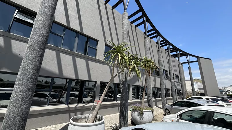 461 m² Office to let in Kraaifontein Industria, 28 Karee Road - Office Compartment Only (photo 20)