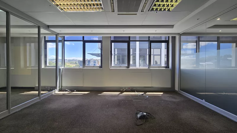 632 m² Office to let in Tyger Waterfront, Avanti South Block (photo 57)