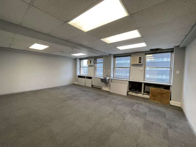 516 m² Office to let in Cape Town City Centre/CBD, 63 Strand (photo 4)