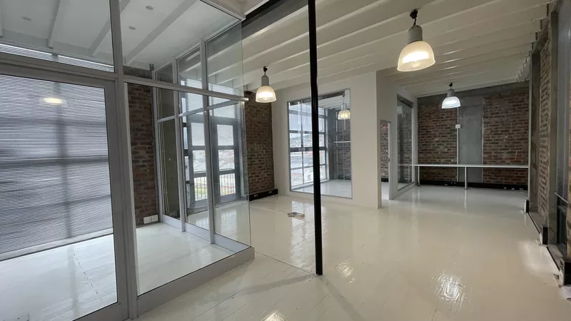 243 m² Office to let in Woodstock, Old Castle Brewery (photo 8)