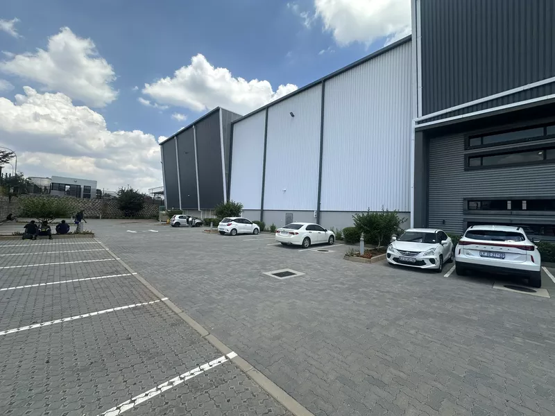11 366 m² Industrial to let in Midrand, Lords View Industrial Park (photo 4)