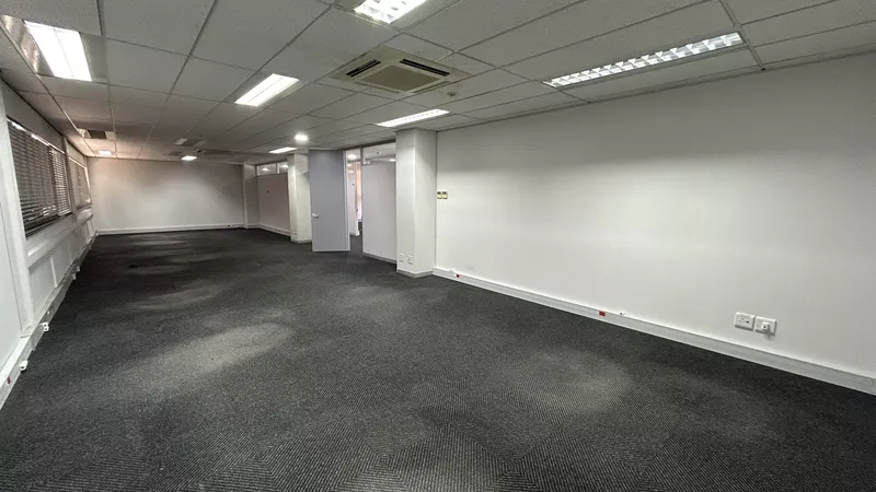 1 036 m² Office to let in Mowbray, Golf Park, GP3 (photo 18)