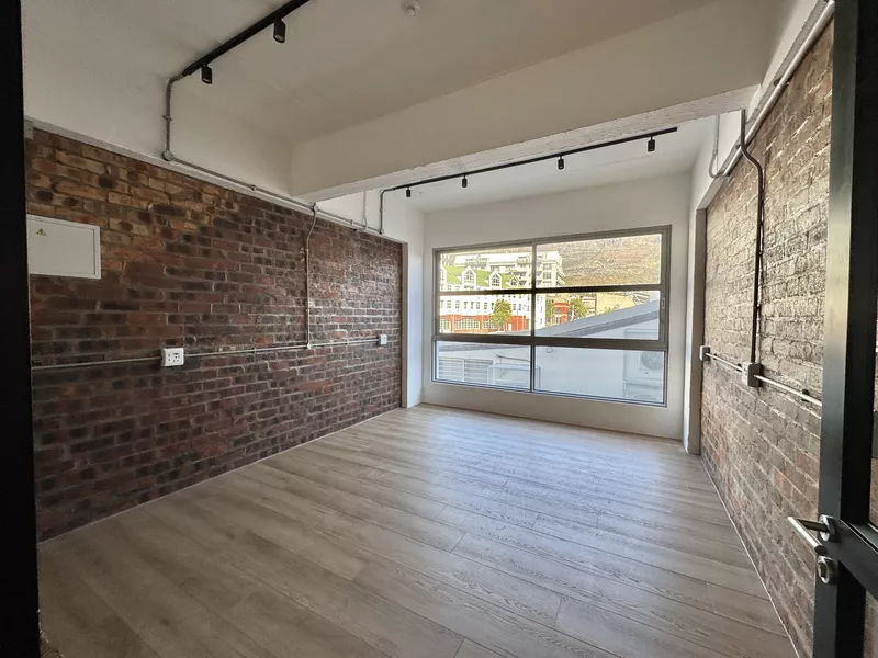 800 m² Office to let in Cape Town, 60 Roeland Street (photo 28)