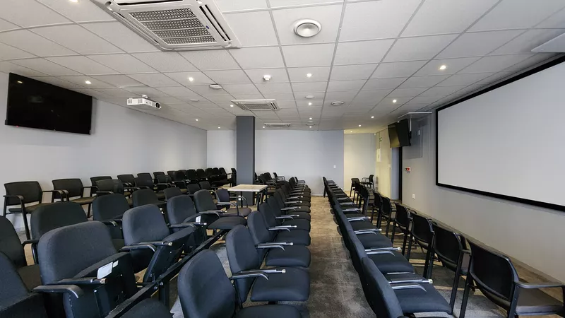 3 132 m² Office for sale in Waterford Place Office Park, 1 Boundary Road (photo 39)