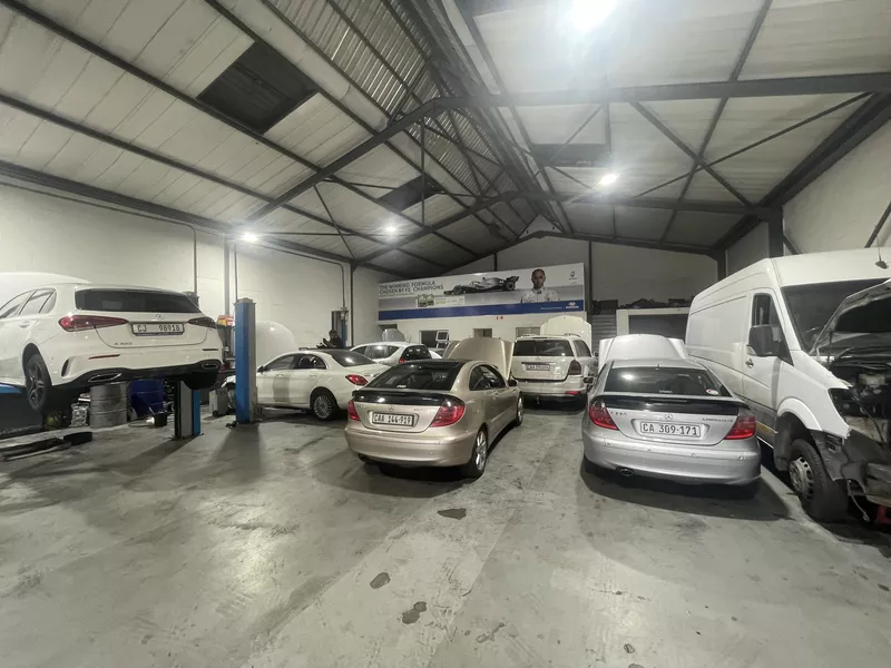 650 m² Industrial to let in Ottery, 12 Harris Drive (photo 3)