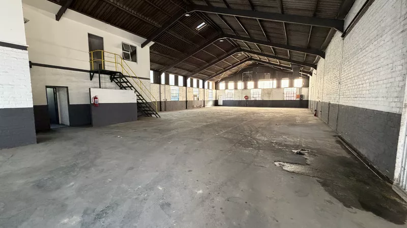 425 m² Industrial to let in Stikland Industrial, 12 Farad Street (photo 11)