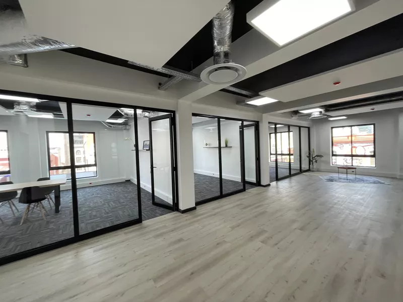 430 m² Office to let in Cape Town City Centre/CBD, 172 Long Street (photo 5)