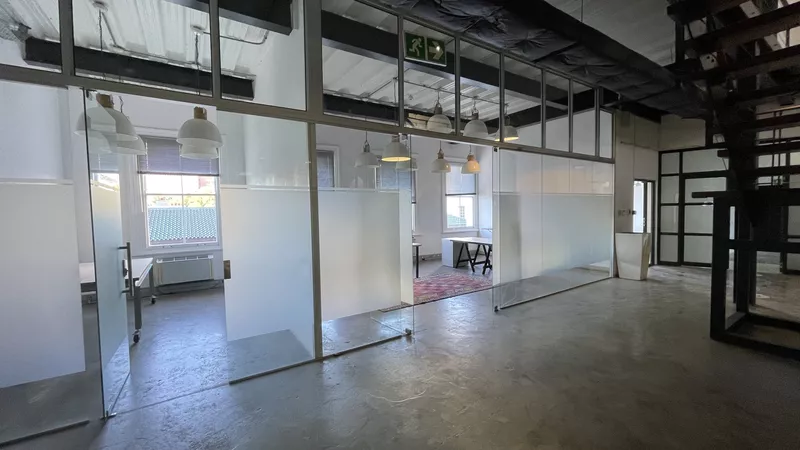 883 m² Office to let in Cape Town City Centre/CBD, 30 Keerom Street (photo 10)