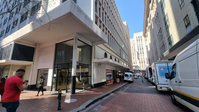2 920 m² Office to let in Cape Town City Centre/CBD, Union Castle (photo 11)