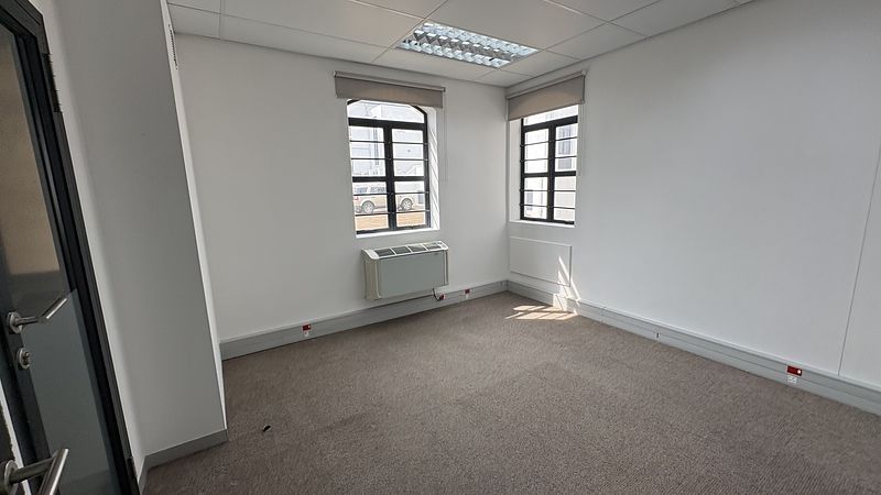 262 m² Office to let in Stellenbosch, Stellenpark Business Park (photo 34)