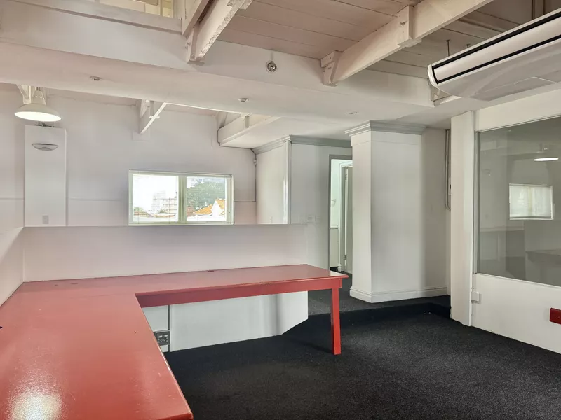400 m² Office to let in Cape Town City Centre/CBD, 81 St Johns Street (photo 10)