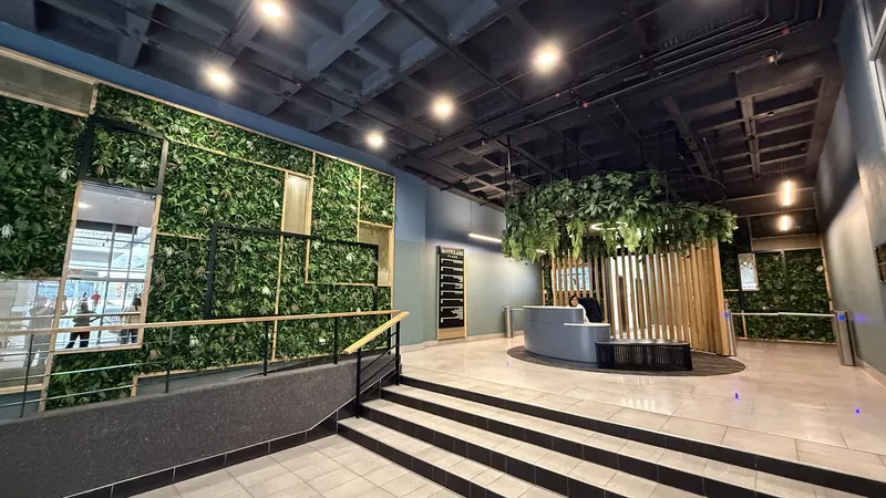 105 m² Office to let in Claremont, Montclare Place (photo 4)