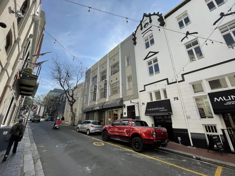 315 m² Property to let in Cape Town City Centre/CBD, 80 Hout Street (photo 2)