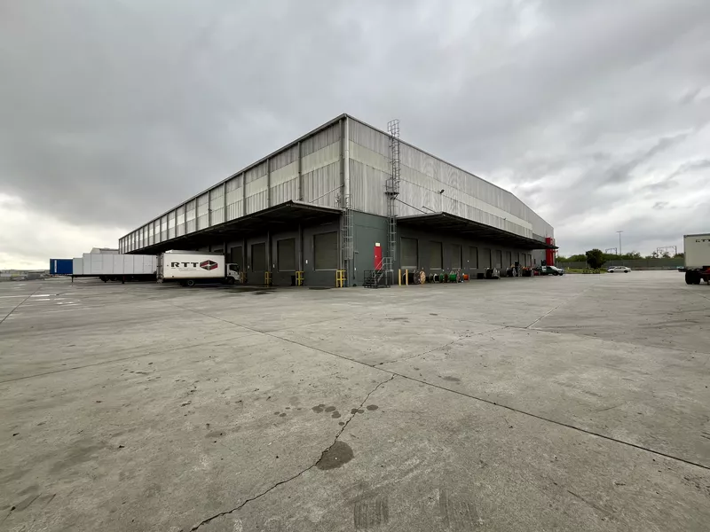 10 548 m² Industrial to let in Parow Industrial, 6 Koets Street (photo 3)