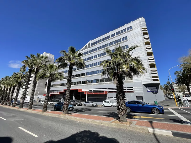 2 731 m² Office to let in Cape Town City Centre/CBD, 35 Wale (photo 3)