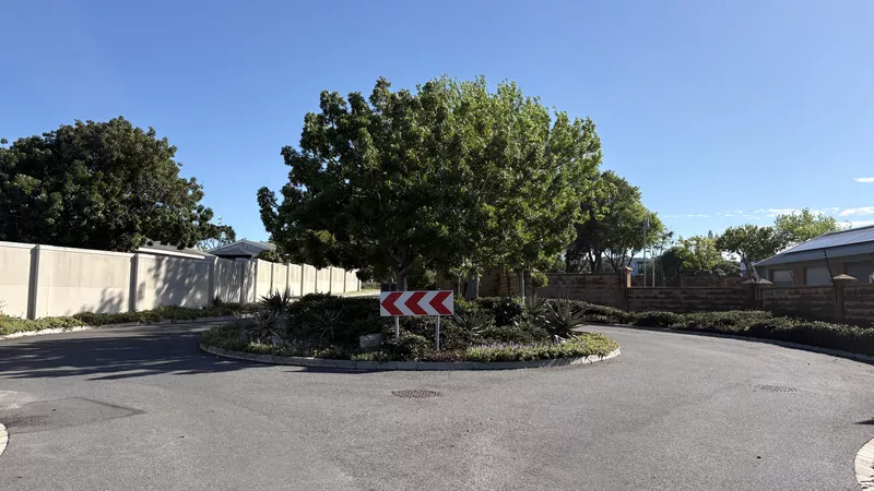 162 m² Office to let in Tyger Valley, Amber Place (photo 8)