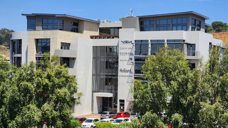 632 m² Office to let in Tyger Waterfront, Avanti South Block (photo 5)