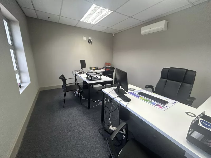 460 m² Office to let in Brackenfell, 35 London Circle office only (photo 11)