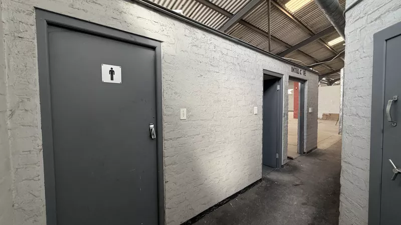 1 900 m² Industrial to let in Paarden Eiland, Paarden Eiland Works (photo 23)