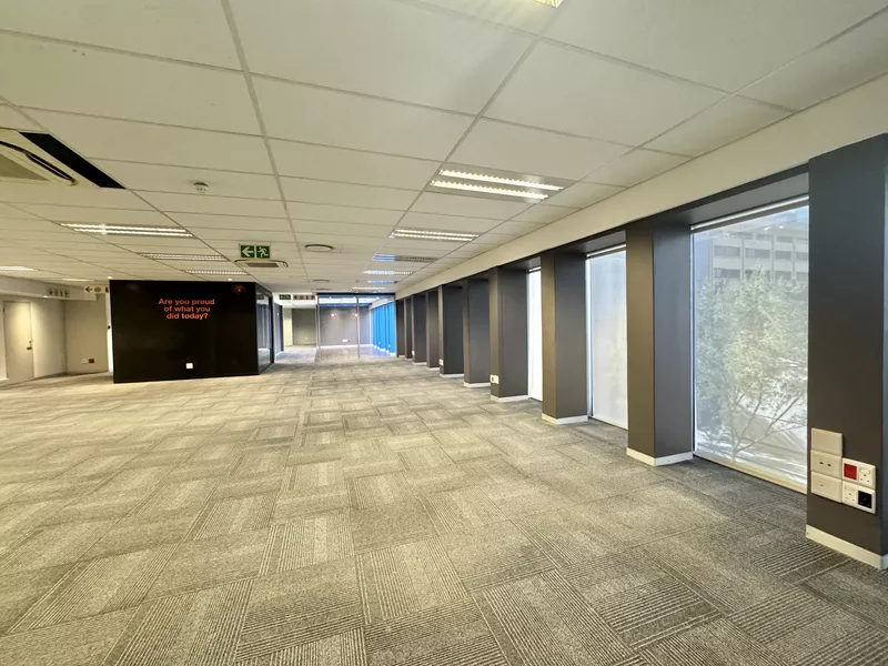385 m² Office to let in Cape Town City Centre/CBD, Thomas Pattullo (photo 10)