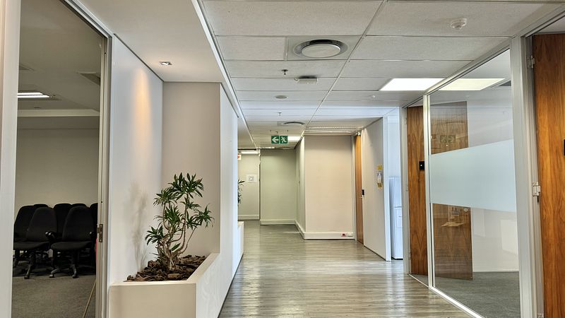 3 073 m² Office to let in Cape Town City Centre/CBD, 11 Adderley Street (photo 3)