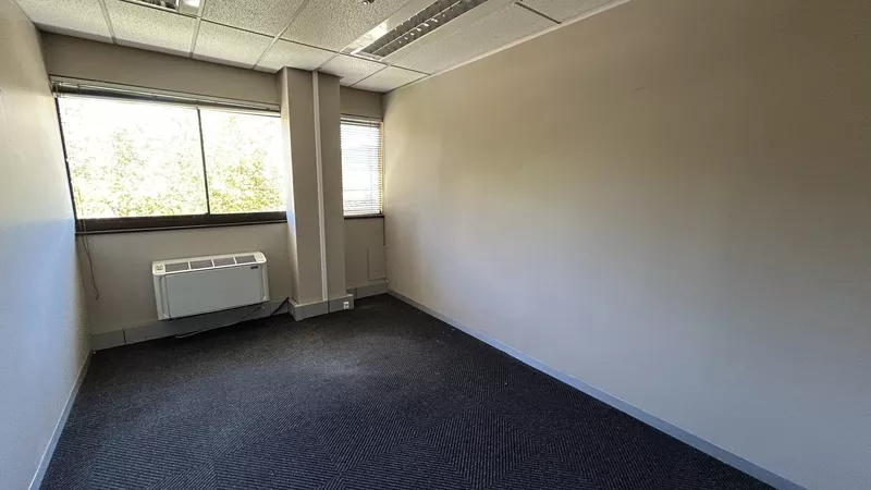 924 m² Office to let in Mowbray, Golf Park, GP3 (photo 14)