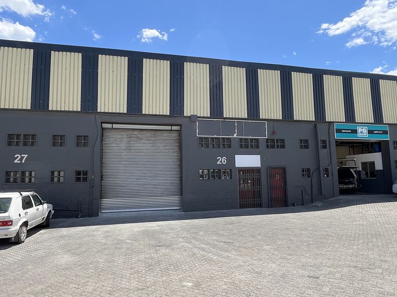 360 m² Industrial to let in Epping, Gunners Factory Park (photo 2)