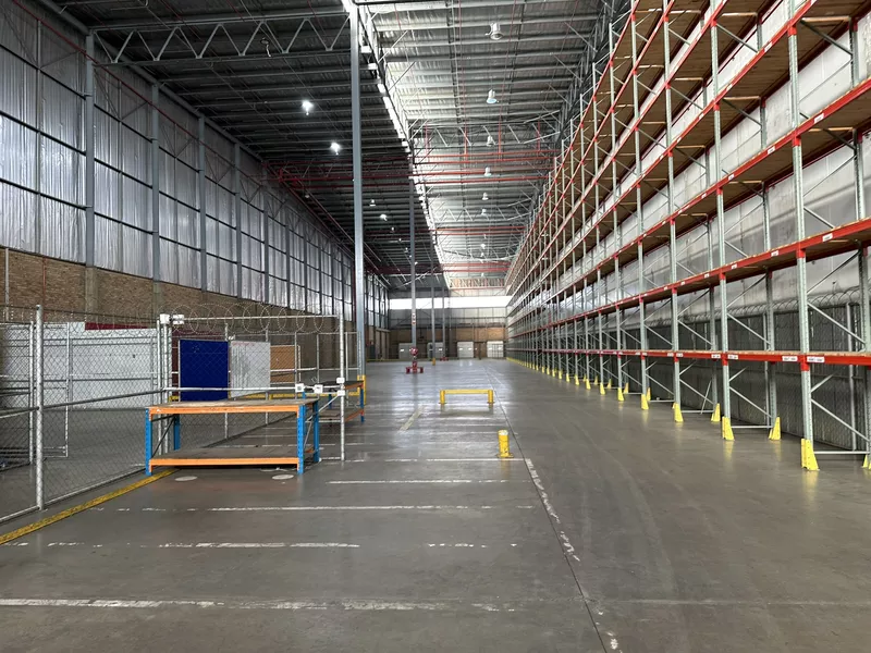 3 050 m² Industrial to let in Meadowdale, Super Park Supergroup (photo 2)