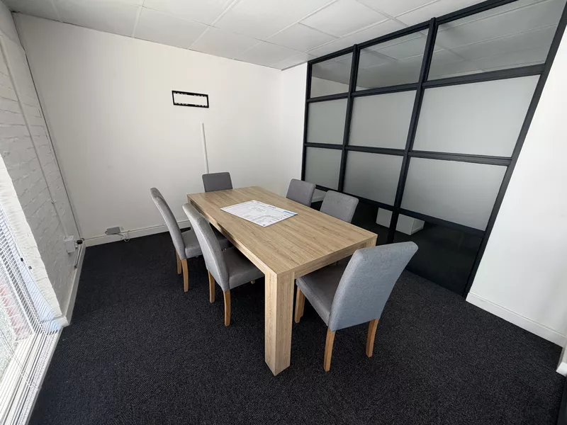 302 m² Industrial to let in Bellville, Sapphire Business Park (photo 20)