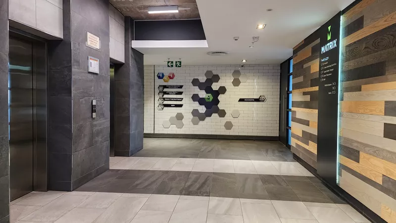 142 m² Office to let in Century City, Matrix (photo 5)