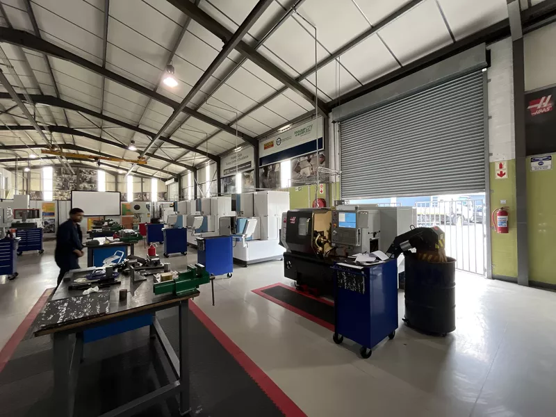 888 m² Industrial to let in Beaconvale, Connaught Park (photo 11)