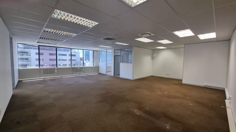 243 m² Office to let in Cape Town City Centre/CBD, 2 Long Street (photo 13)