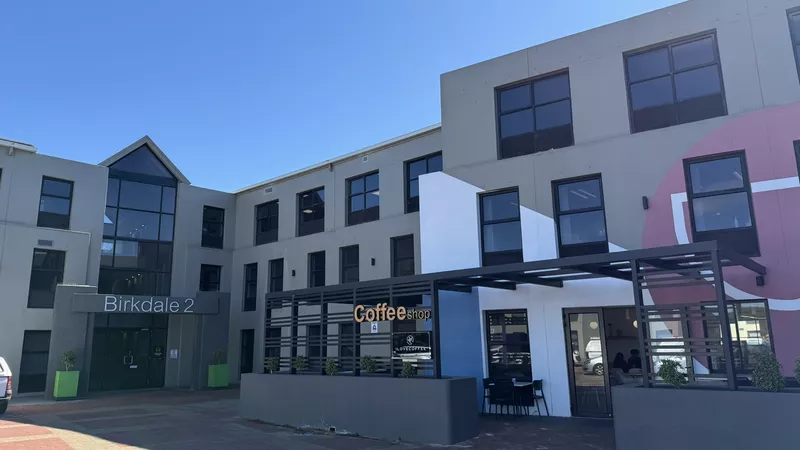 141 m² Office to let in Mowbray, River Park (photo 2)