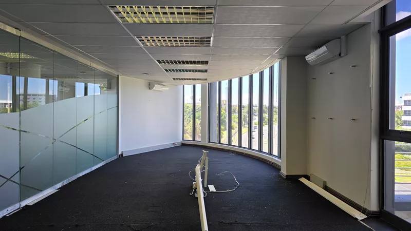 632 m² Office to let in Tyger Waterfront, Avanti South Block (photo 21)