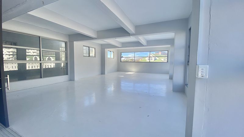 800 m² Office to let in Cape Town, 60 Roeland Street (photo 12)