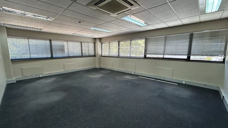 1 960 m² Office to let in Mowbray, Golf Park, GP3 (photo 43)